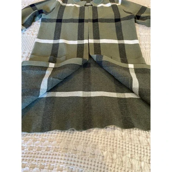 Tahari Windowpane Plaid Cardigan Sweater Long Pockets Size ? Medium to Large - Picture 12 of 12